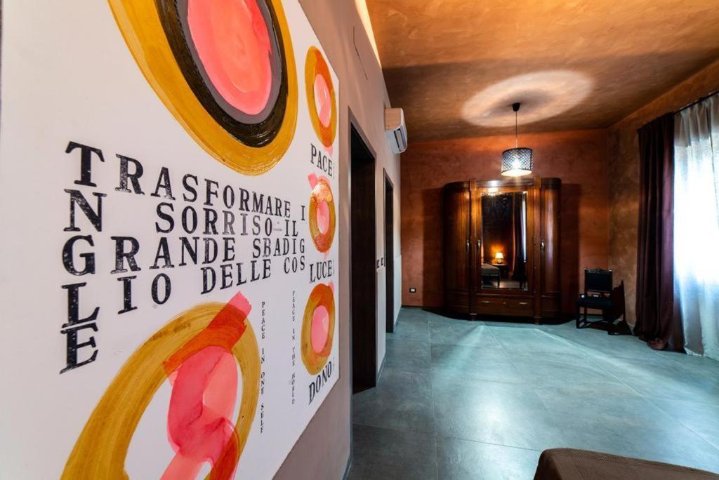 Speciale Tarshito'S Home - Atrium And Terrace バーリ エクステリア 写真